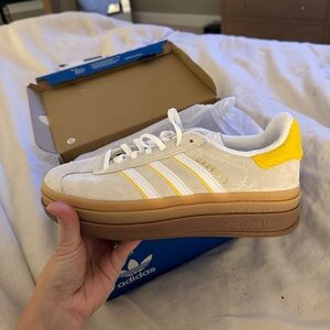 Adidas’s Gazelle NWB 6.5 (bought the wrong size)